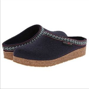Haflinger Clog